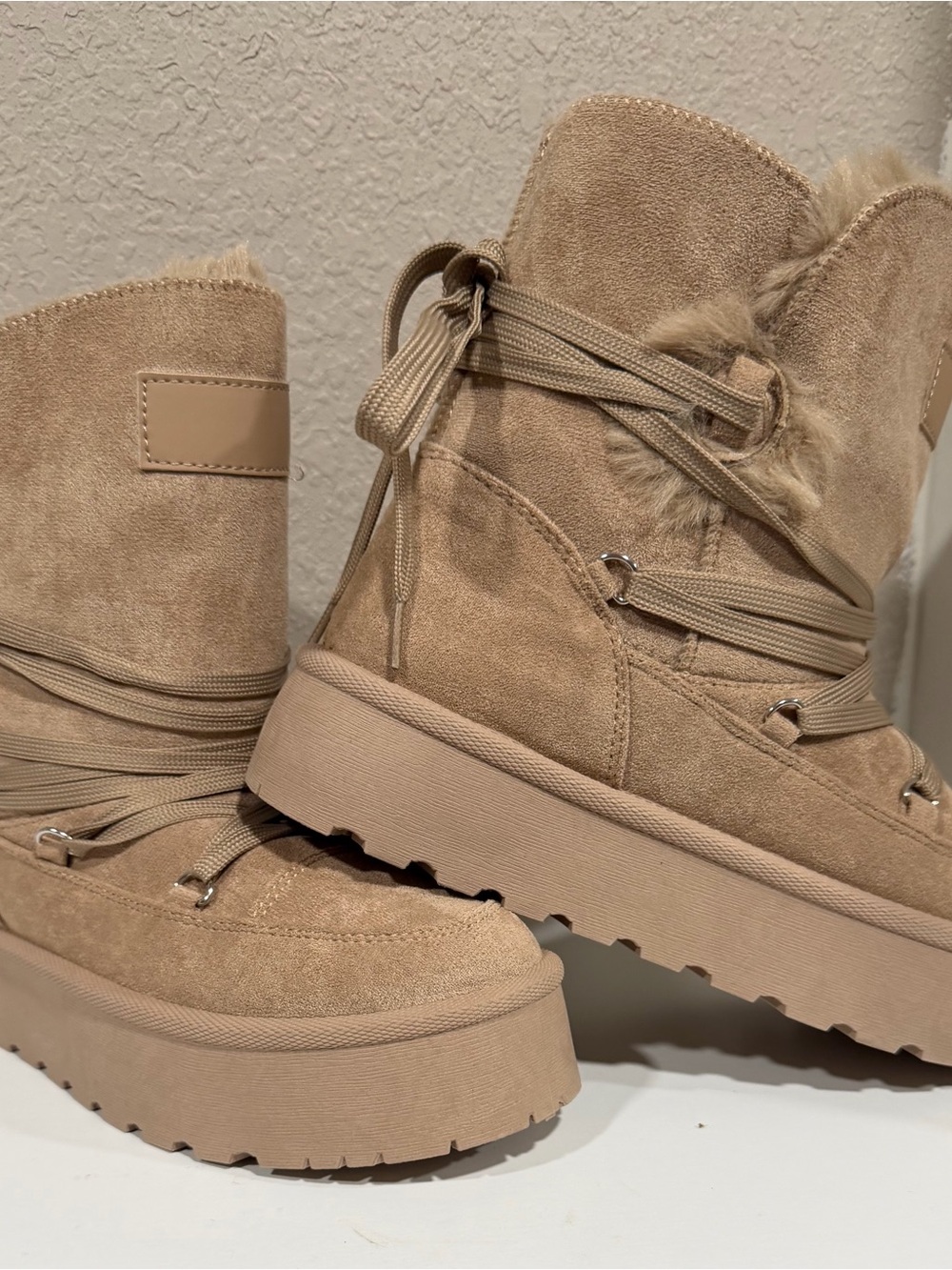 Women’s Tan Faux-Suede Platform Winter Boots with Faux Fur